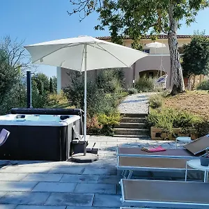 panoramic-country-house-near-vinci-tuscany.it-tuscanyhotel.com/